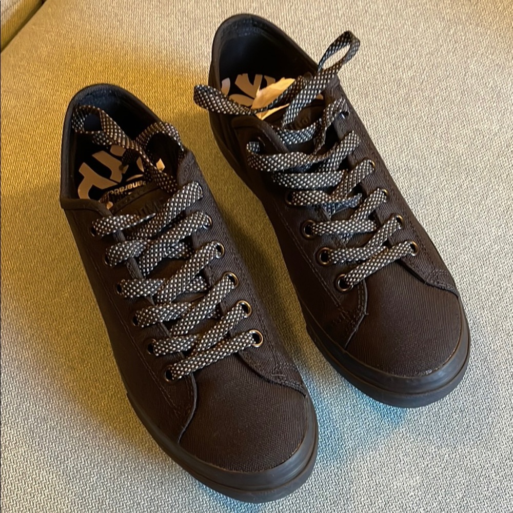 Chrome Kursk AW Pro Shoe, NIB - Men's 9.5, Women’s 11